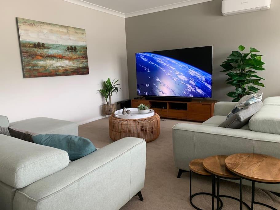 Holiday home Seaview At - 4pm Check Out If Available Gerringong