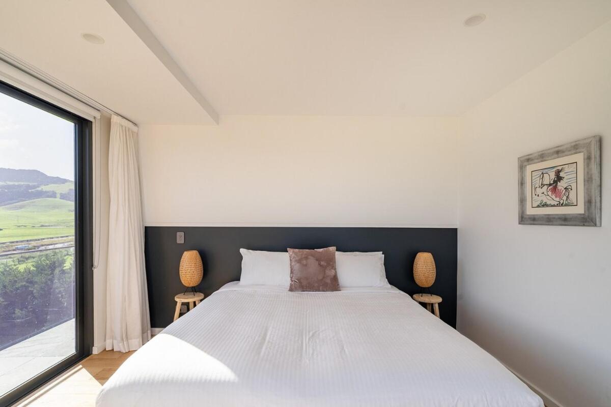 Holiday home Seacliff House 10 Bedrooms With Ocean & Dairy Country Views Gerringong