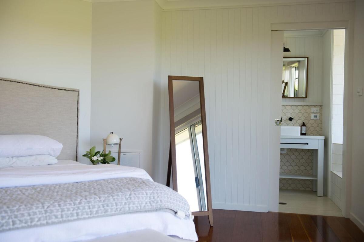 Seacliff House 10 Bedrooms With Ocean & Dairy Country Views Holiday home Gerringong