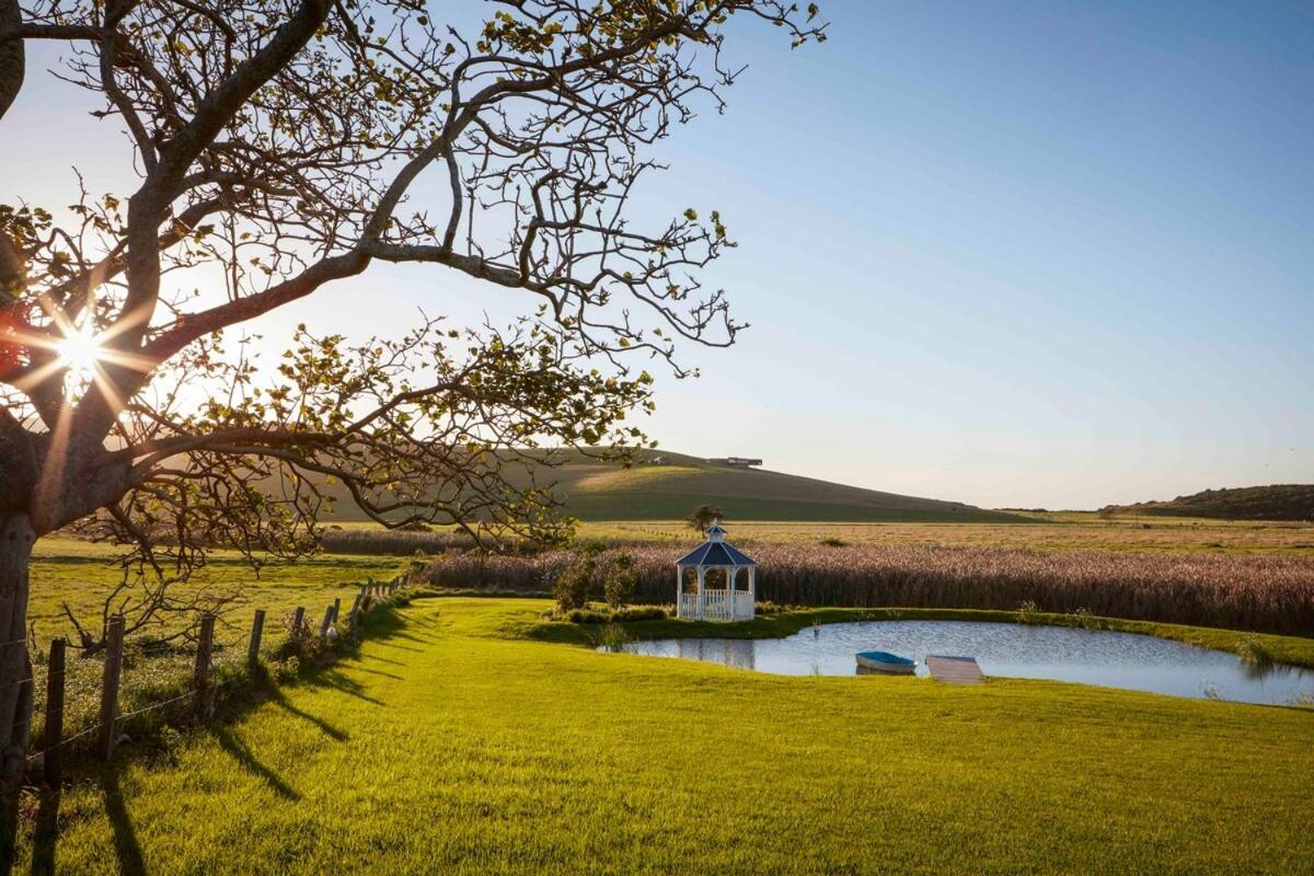 Seacliff House 10 Bedrooms With Ocean & Dairy Country Views Holiday home