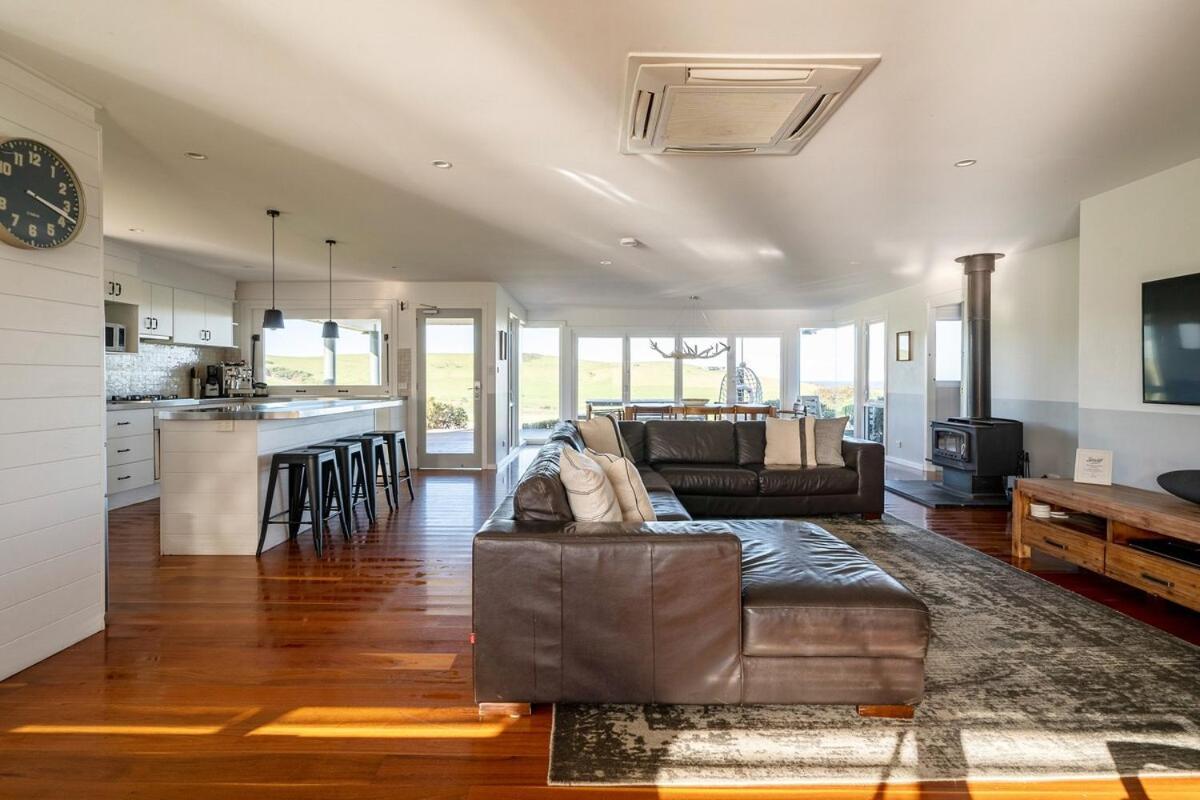 Holiday home Seacliff House 10 Bedrooms With Ocean & Dairy Country Views Gerringong