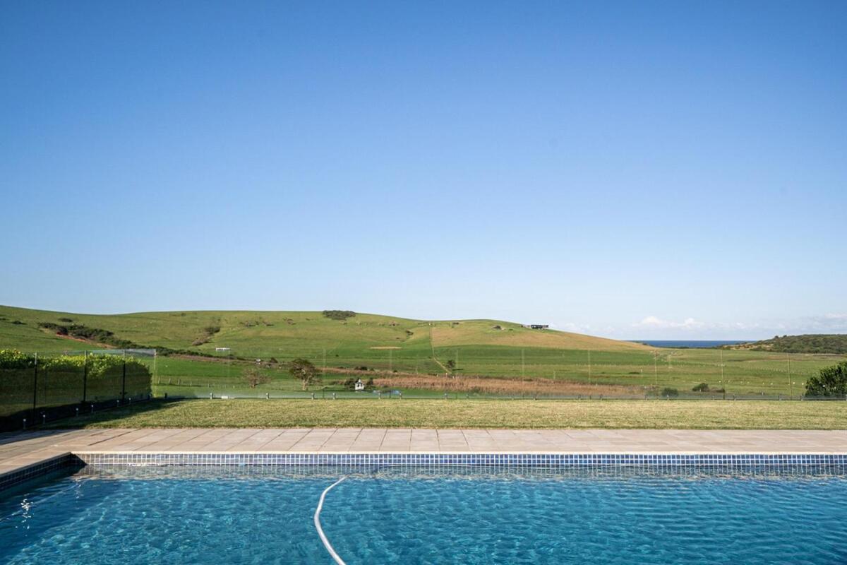 Holiday home Seacliff House 10 Bedrooms With Ocean & Dairy Country Views *