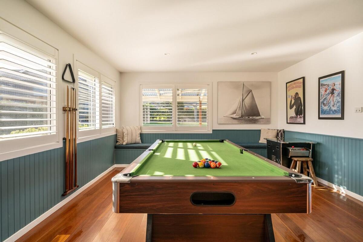 Seacliff House 10 Bedrooms With Ocean & Dairy Country Views Holiday home