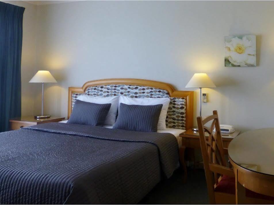 Motel Park Ridge Retreat