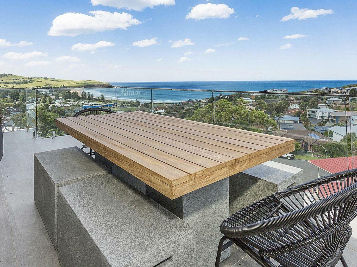 Cosmopolitan At Soho * Gerringong